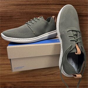 Clarks Men’s Step Urban Mix Green Khaki Sneakers. Size 7.5.